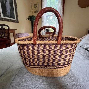 Gorgeous & classy  statement woven tote with leather handles